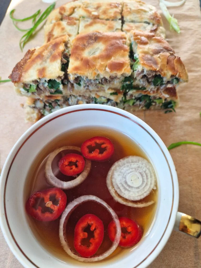 Martabak telur and sauce