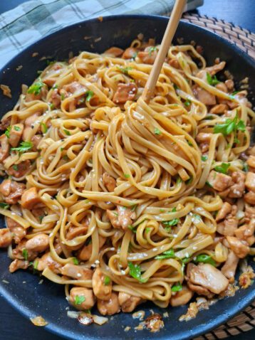 Garlic Butter Noodles with Chicken