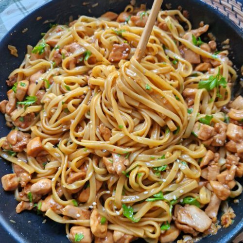 Garlic Butter Noodles with Chicken