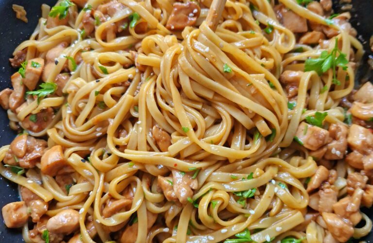 Garlic Butter Noodles with Chicken