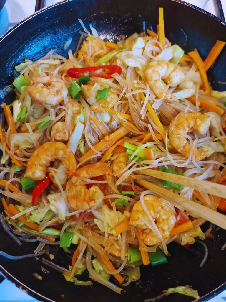 Pad Woon Sen with Shrimp (Easy Thai Stir-Fry You’ll Love!) 6 Thai stir-fry glass noodles
