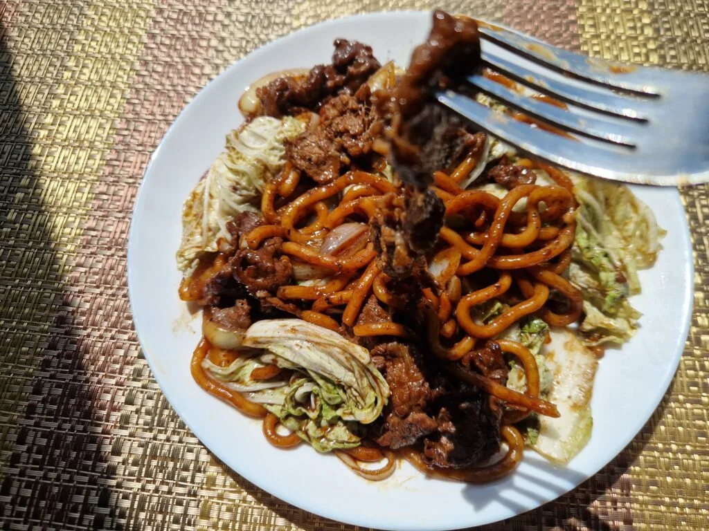 Easy Black Pepper Beef Udon 3 Black pepper beef udon