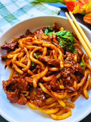 Black Pepper Beef Udon