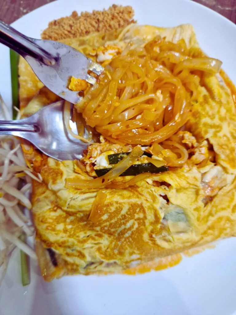 Pad Thai with Chicken & Shrimp—Trust Me, You’ll Love It 3 Stuffed Pad Thai
