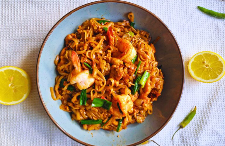 Chicken & Shrimp Pad Thai