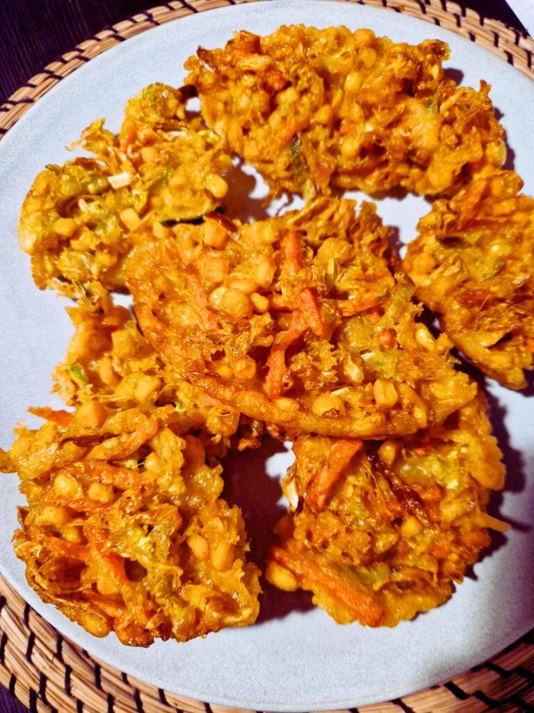 Easy Bakwan Jagung (Crunchy Corn Fritters!) 3 Bakwan jagung is perfect when hot and crispy.