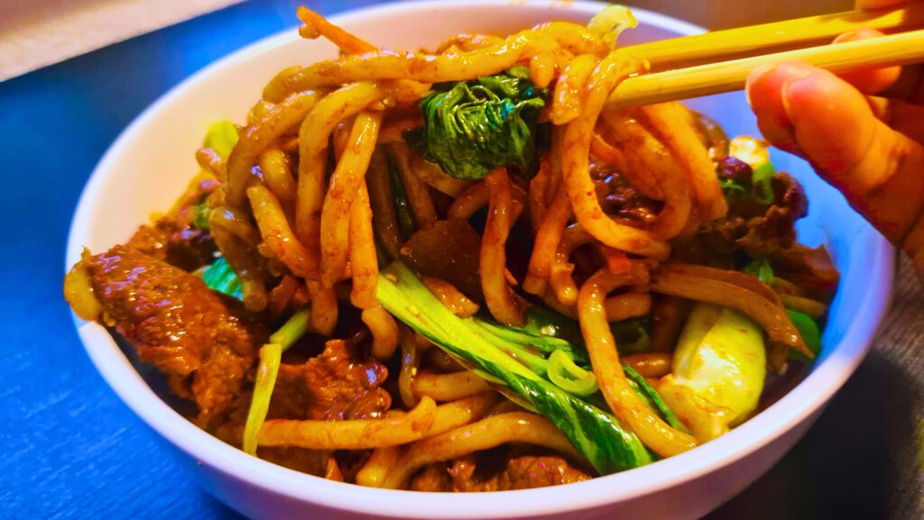 My homemade beef yaki udon that beats any takeout