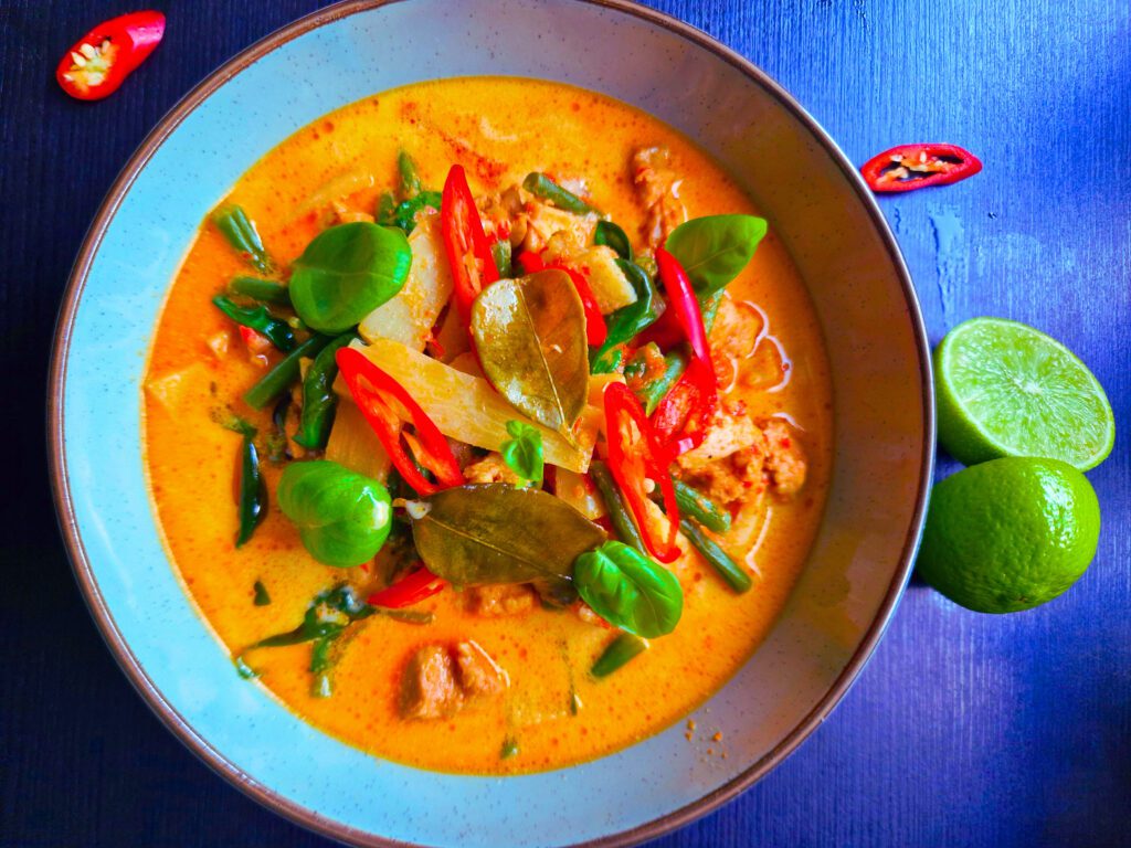 My kind of flavor therapy, red curry chicken