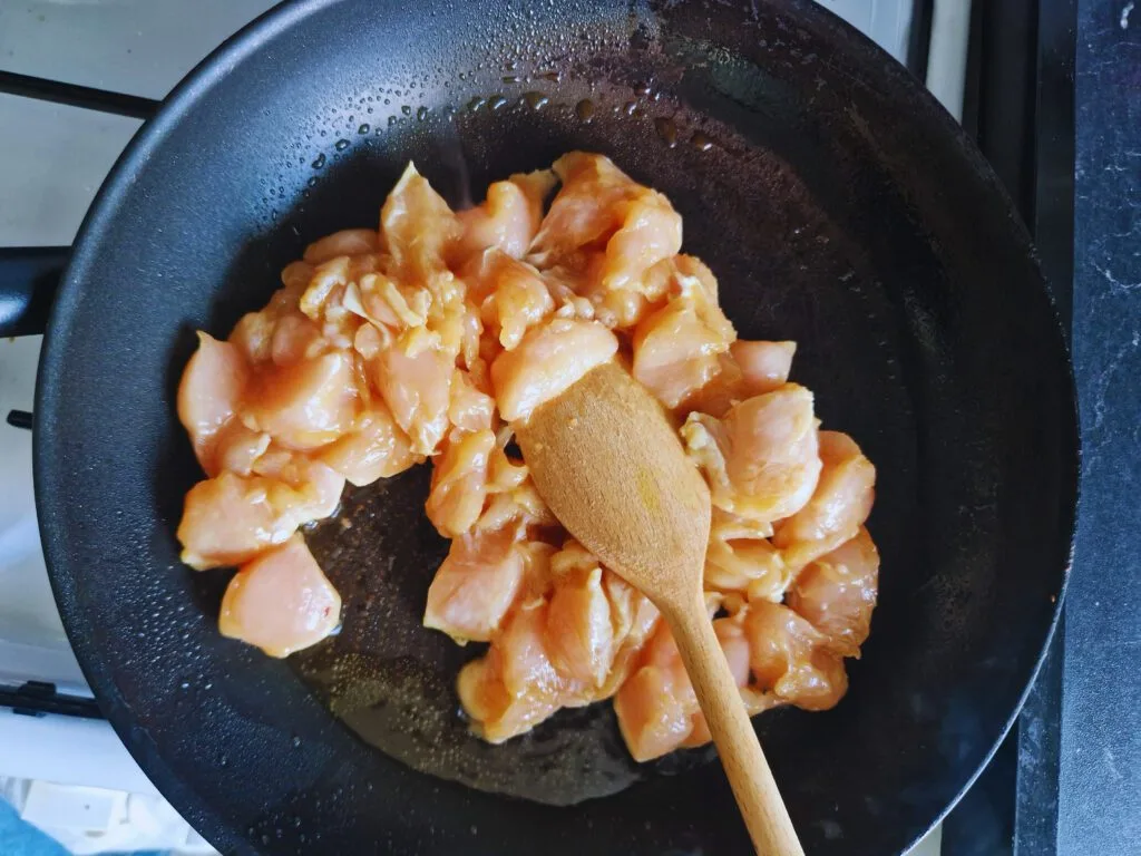 Black Pepper Chicken (Simple, Spicy, Satisfying!) 5 Stirring chicken