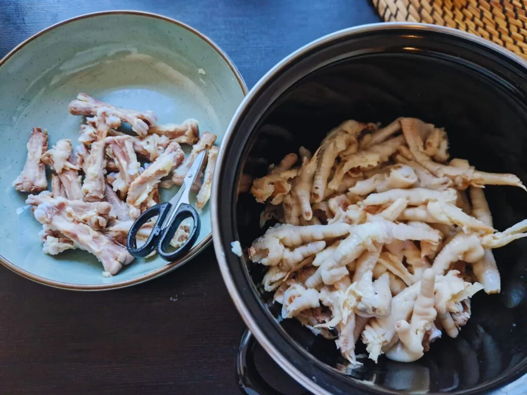 How to Make Thai Chicken Feet Salad at Home 5 0f9dd33e 79b2 4b5b ad9e 66a57b2e380c