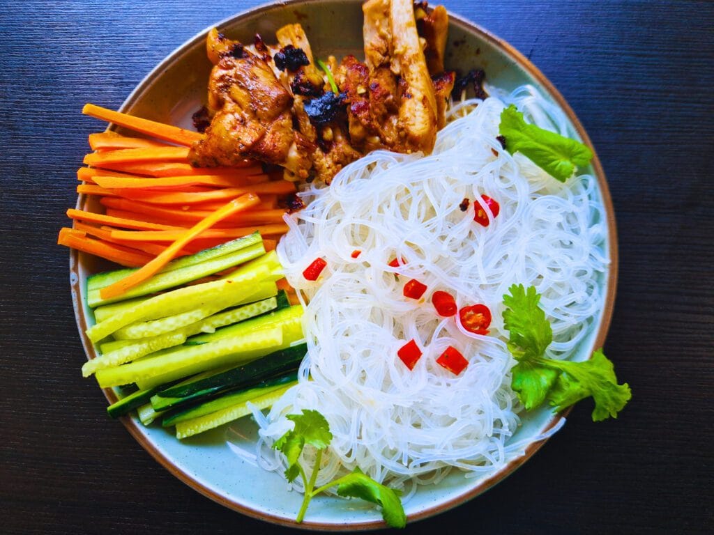 My comfort bowl-Lemongrass, chicken, noodle and pure bliss